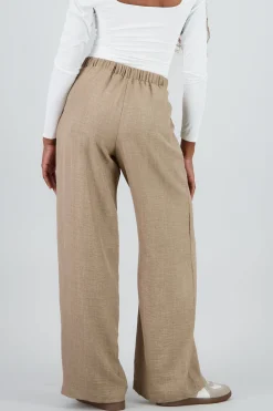 Pantalon amplio pinzas detalle bolsas