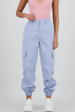 Pantalon detalle pretina boton forrado