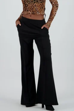 Pantalon flare detalle franja contraste