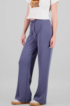 Pantalon fluido detalle costuras