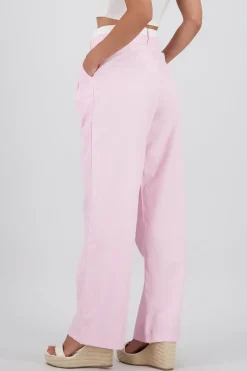 Pantalon recto detalle contraste pretina