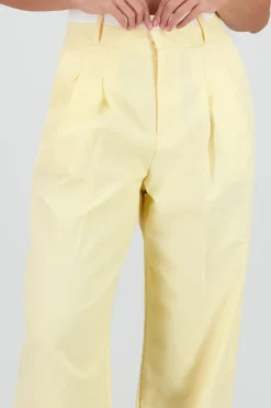 Pantalon recto detalle contraste pretina