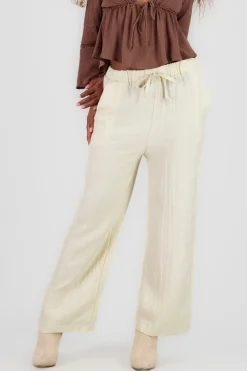 Pantalon recto liso detalle textura jareta