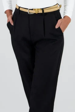 Pantalon recto liso presillas detalle cinturon