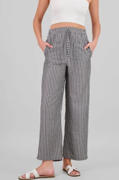 Pantalon recto rayas detalle textura