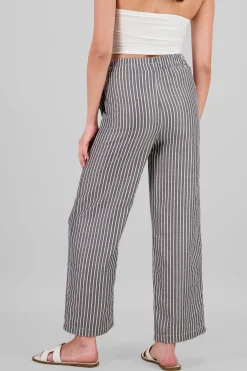 Pantalon recto rayas detalle textura