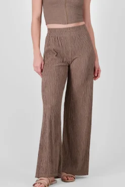 Pantalon textura resorte