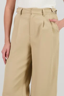 Pantalon wide leg detalle pretina