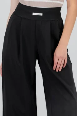 Pantalon wide leg detalle resorte