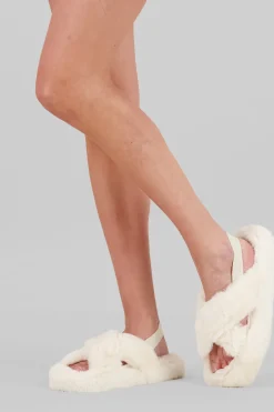 Pantufla cozy cruzada slingback