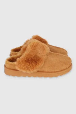 Pantufla zueco fluffy