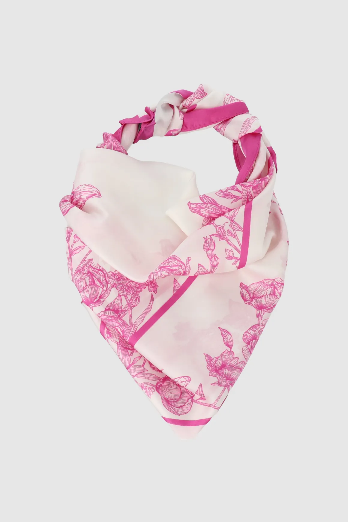 Pañuelo flores acuarela