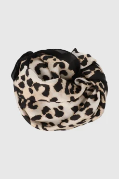 Pañuelo leopardo cenefa