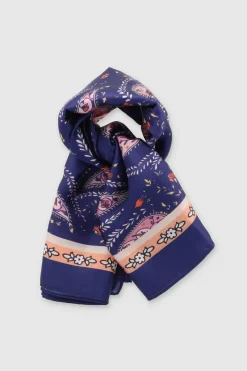 Pañuelo paisleys detalles