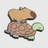 Pin capibara en tortuga