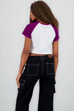 Playera crop cerezas contraste mangas