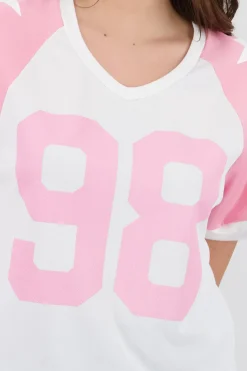 Playera oversized numero contraste