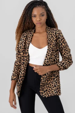 Saco animal print detalle manga