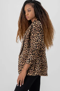 Saco animal print detalle manga