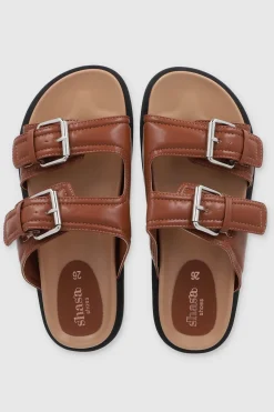 Sandalia dos tiras puffy hebillas