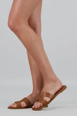 Sandalia greca aplicación studs