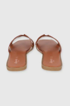 Sandalia greca aplicación studs