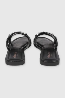 Sandalia mula hebilla aberturas