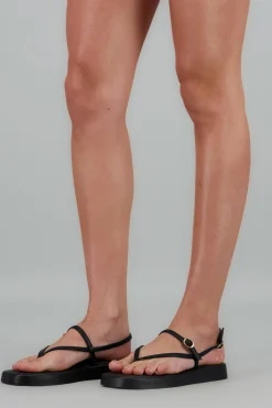 Sandalia plataforma tiras delgadas pata de gallo