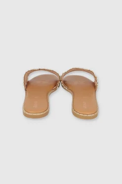 Sandalia tejida cuentas