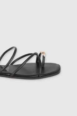 Sandalia Tiras Aplicación Metal Dedo