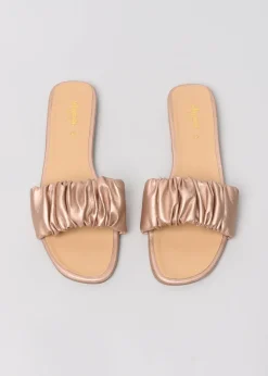 Sandalias pala tira rugosa