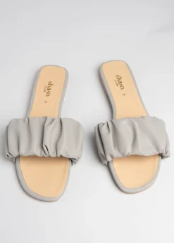 Sandalias pala tira rugosa