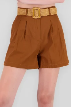 Short amplio detalle cinturon lino