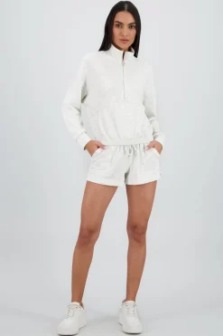 Short corto con bolsas