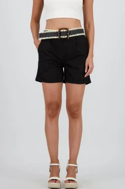 Short mini liso detalle cinturón
