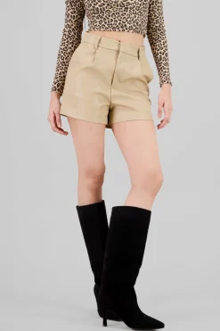 Short tipo piel liso