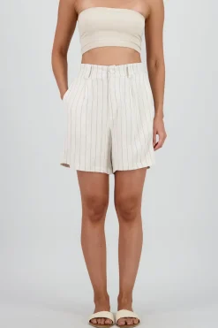 SHORTS AMPLIOS RAYAS