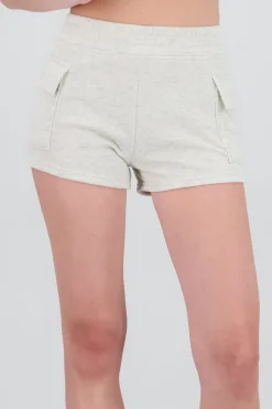 Shorts con fleece y bolsas lisos