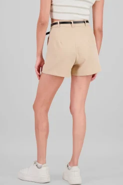 Shorts con pinza y cinturon hypsters