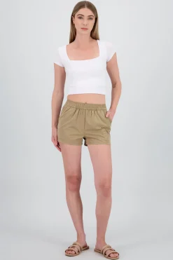 Shorts cortos con bolsas lisos
