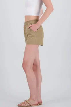 Shorts cortos con bolsas lisos