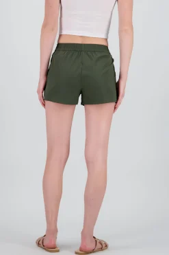 Shorts cortos con bolsas lisos