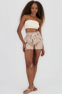 Shorts Detalle Jaretas