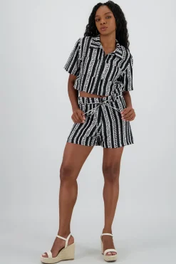 Shorts mini detalle pretina lazo