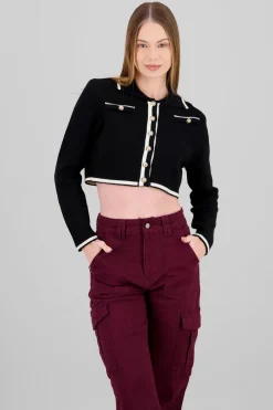 Sueter corto contraste