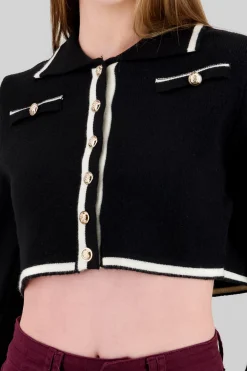 Sueter corto contraste