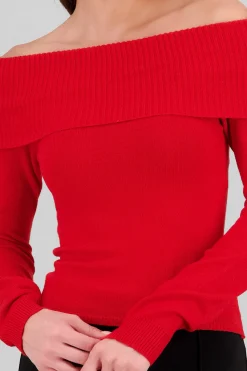 Sueter off shoulder tejido