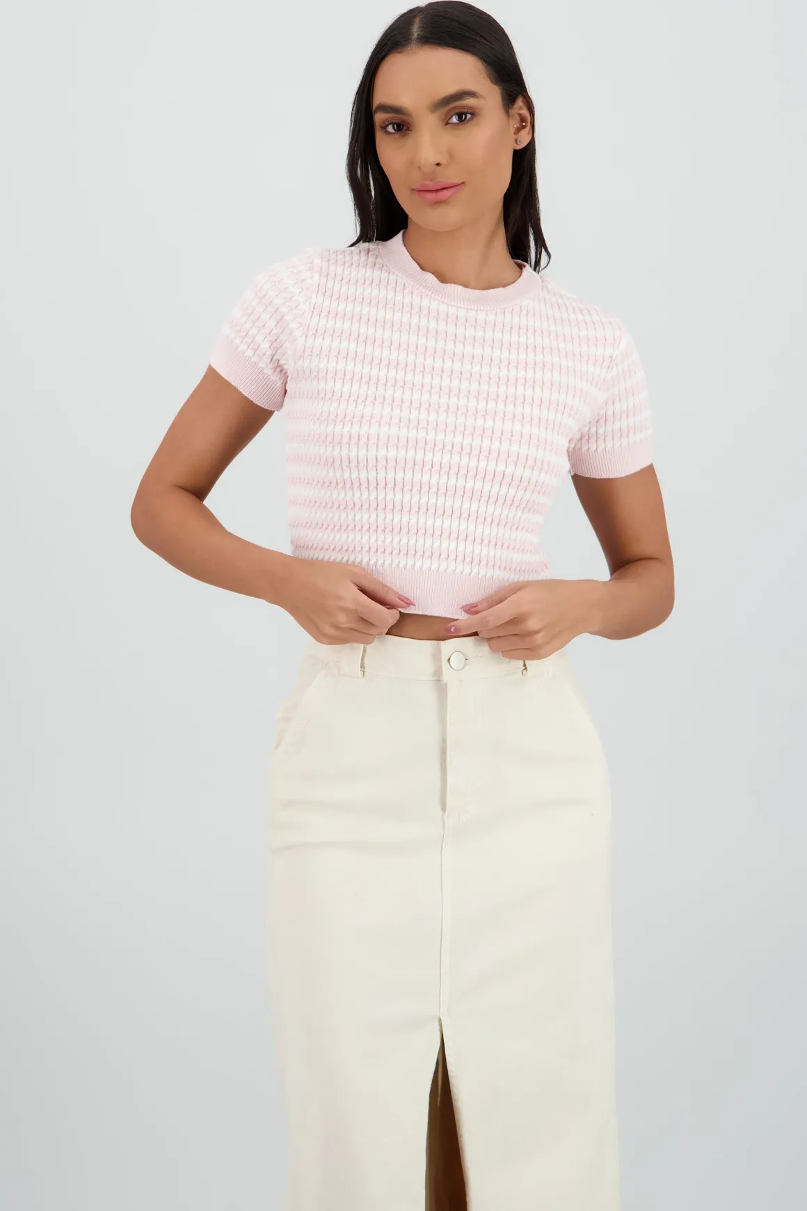 Suéter bicolor manga corta