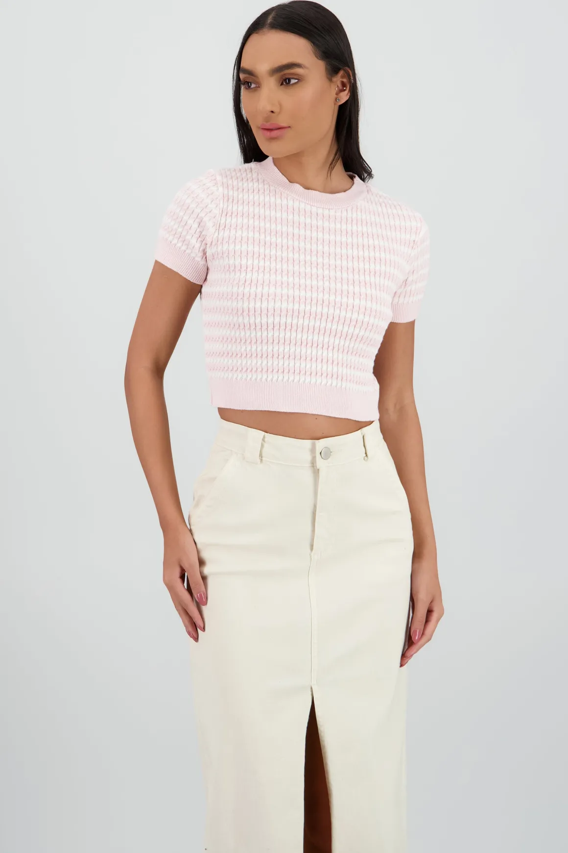 Suéter bicolor manga corta