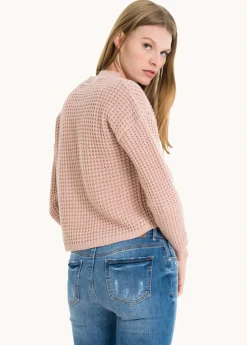 Suéter tejido corto